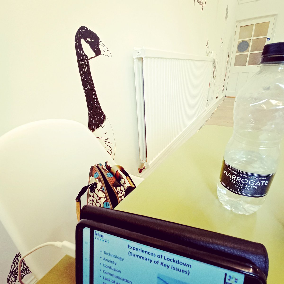 SonjaKielty's tweet photo. Lunch, views, Zoom meetings, chat.
Perfect venue! βπ»ππΌπ₯ͺ
#workwherever #RefreshmentRoom #CartwrightHall #artgallery #cafe #ListerPark https://t.co/JIVQo5TafP