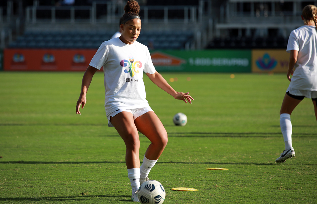 Racing Louisville FC (@racingloufc) on Twitter photo Here's how a signed Pride Night warmup or rainbow-numbered kit can be yours! ๐
Players are auctioning off their gear to benefit <a href="/wearelyg/">Louisville Youth Group Inc.</a>: bit.ly/3zVuTf0 Here's how a signed Pride Night warmup or rainbow-numbered kit can be yours! ๐
Players are auctioning off their gear to benefit <a href="/wearelyg/">Louisville Youth Group Inc.</a>: bit.ly/3zVuTf0