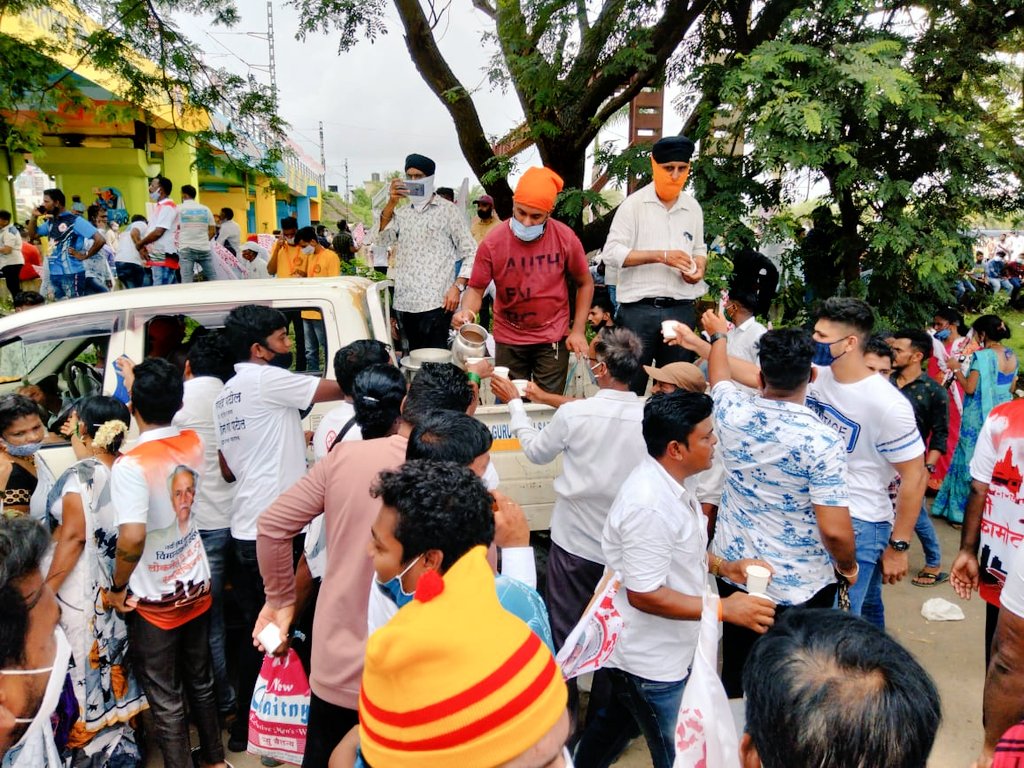binu_gaikar's tweet photo. Thank you #SikhCommunity  brothers for your help during protest. You guys truly knows the value of mother earth. Aagari koli community is thanking you. #जयदिबा https://t.co/MFSpUFbX9d
