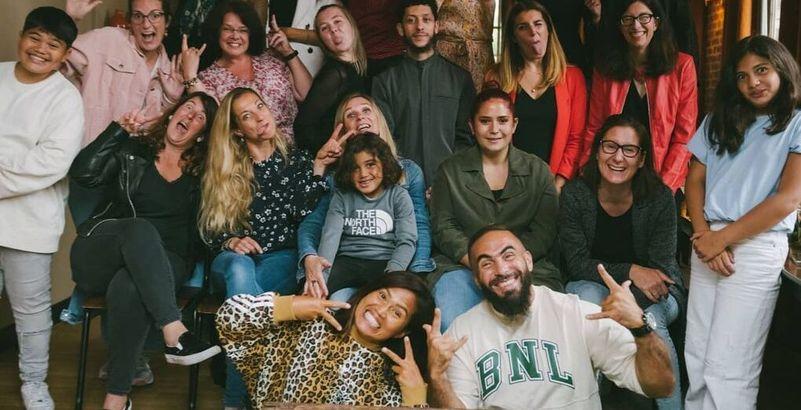 mouv's tweet photo. Quand Médine et sa famille font une sortie scolaire inversée avec les profs. @Medinrecords

👉 https://t.co/Tr8YtYC2Oj https://t.co/HyUgLymx7L