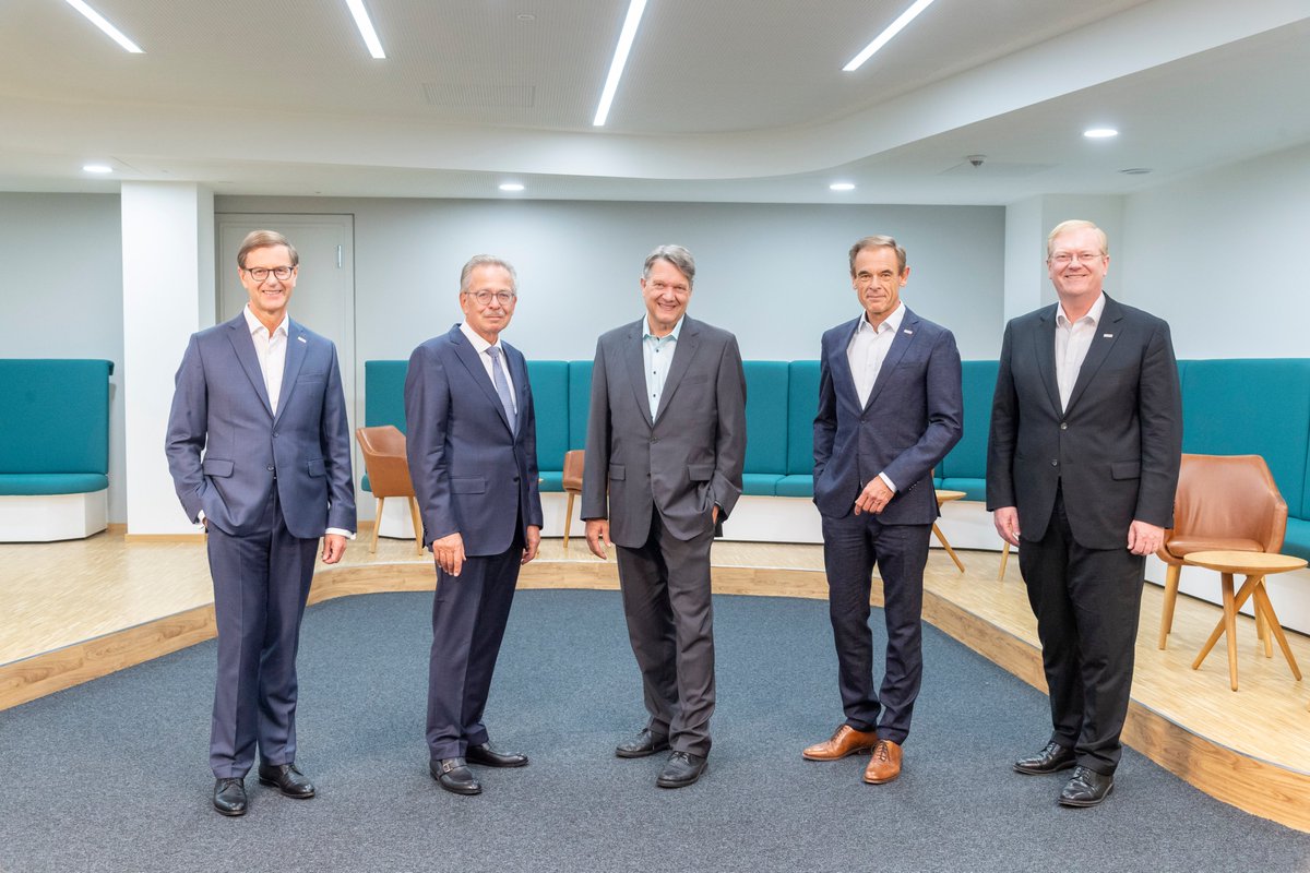 📰 Dr. Stefan Hartung wird neuer Vorsitzender der Geschäftsführung der Robert Bosch GmbH. Dr. Markus Forschner wird als neuer Finanzchef in die Geschäftsführung berufen. bosch-presse.de/pressportal/de…