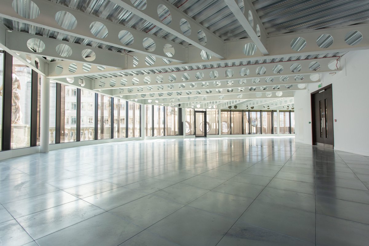 KingspanDF's tweet photo. For this week's #throwbackthursday, read about our work on The Majestic building in Leeds featuring a 5,344 sq m RMG600 raised #accessfloor system https://t.co/rikvJGtb3Z
#building #architecture #construction #TBT
Images - Duncan Lomax
@ravagephoto https://t.co/qV2opNSkdp