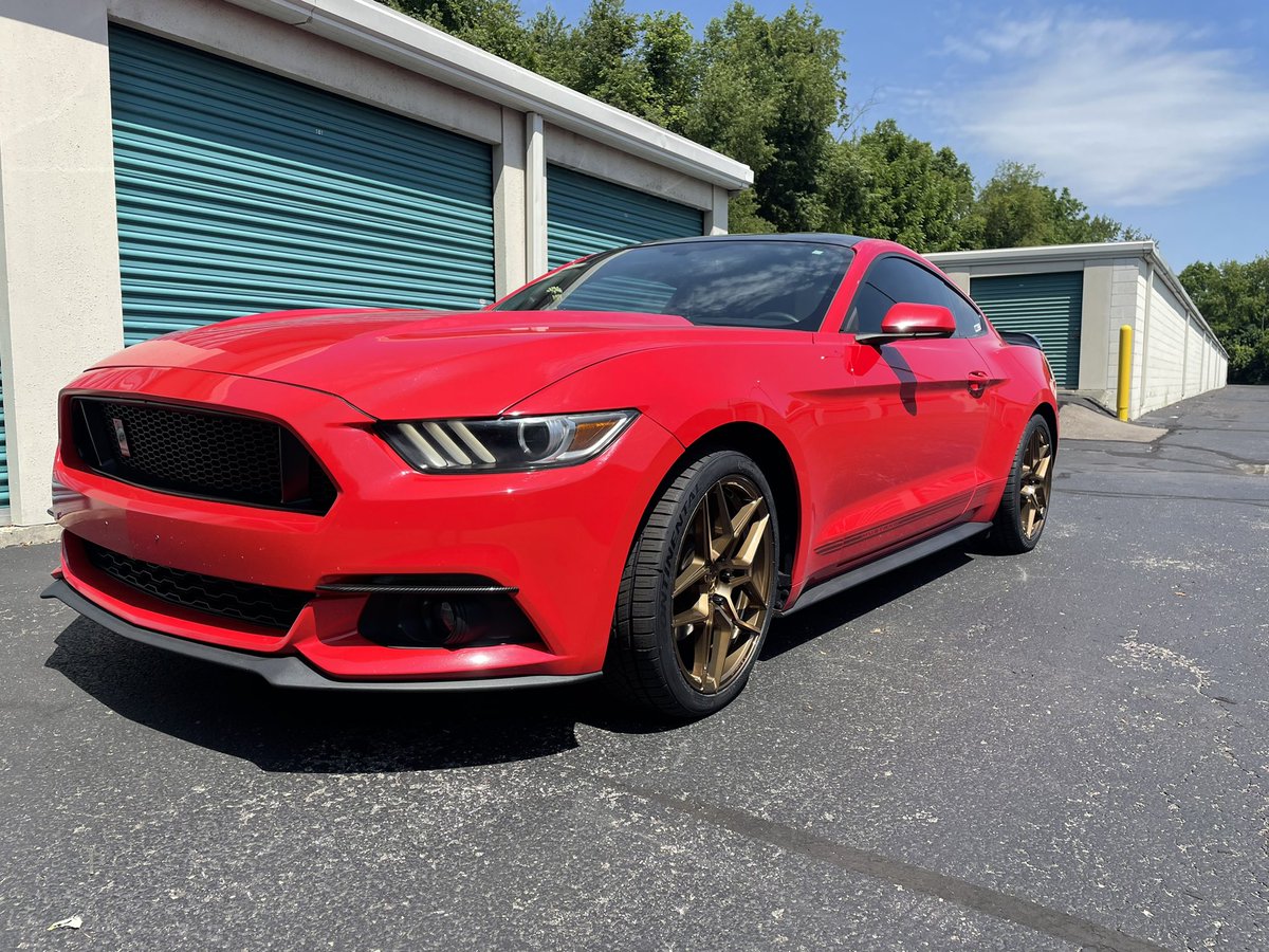 dev_thekid's tweet photo. Don’t really be on this account that much but my baby got some new shoes https://t.co/ByLdq2v81e
