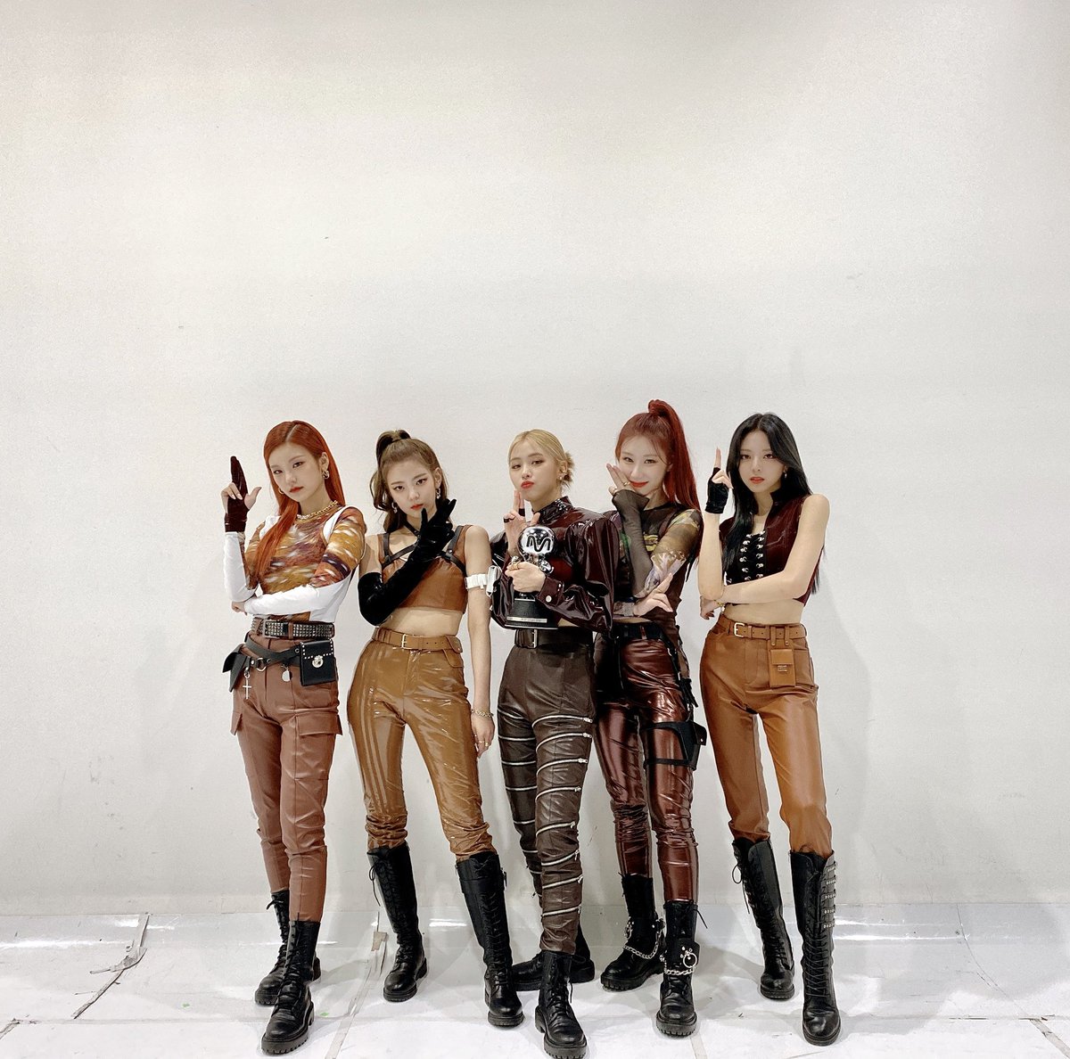 these were their best outfits 
#ITZY #있지