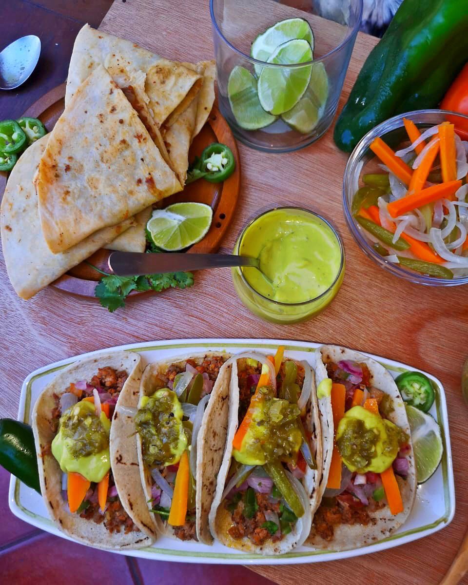 memigr's tweet photo. Ya los probaste? Que nadie te cuente que son taquitos mexicanos de discada, te van a encantar 🤤🤤🌮💥🔥⚡️ Para pedidos al 📲32237083 #Tacobout 🌮❤️🔥 https://t.co/dTFByRXlFE