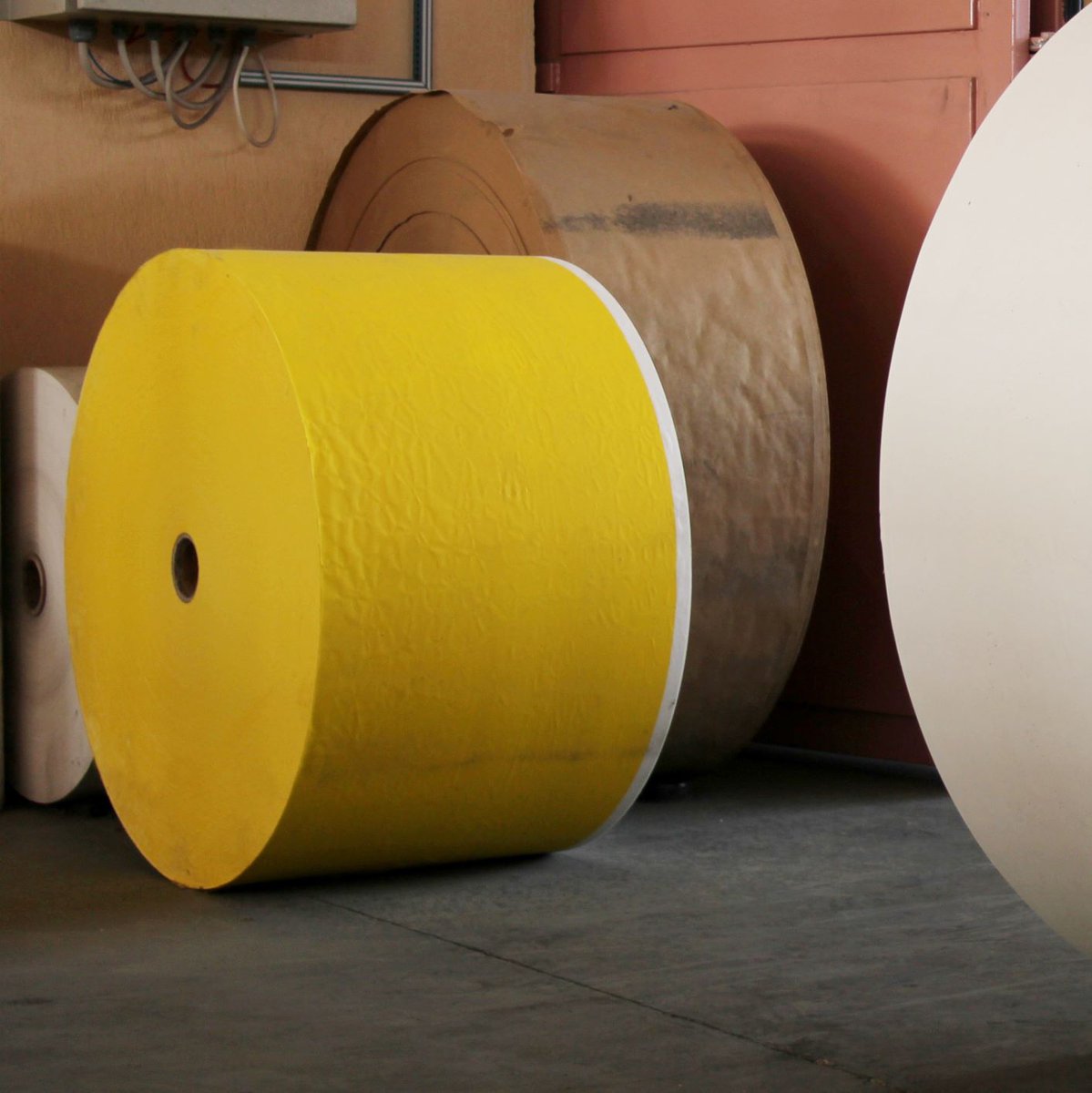 ABBpulpandpaper's tweet image. New features on our Color Control for QCS800xA will enable more accurate and faster color matching, eliminating guesswork and reducing wastage. Read more here: bddy.me/2UDYPMV #papermill #qualitycontrolsystem #paperindustry #pulpandpaper #automation #qualitymanagement