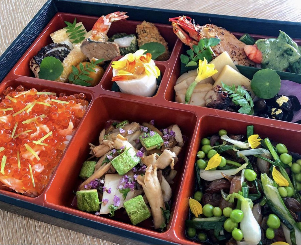 日本料理のシェフ バンコク バンコクでコロナ禍にお弁当と作っています マンダリンオリエンタルバンコク ミシュラン二つ星 プロフェッショナル仕事の流儀 料理好きな人と繋がりたい 会席料理 和食 日本料理 料理好きな人と繋がりたい