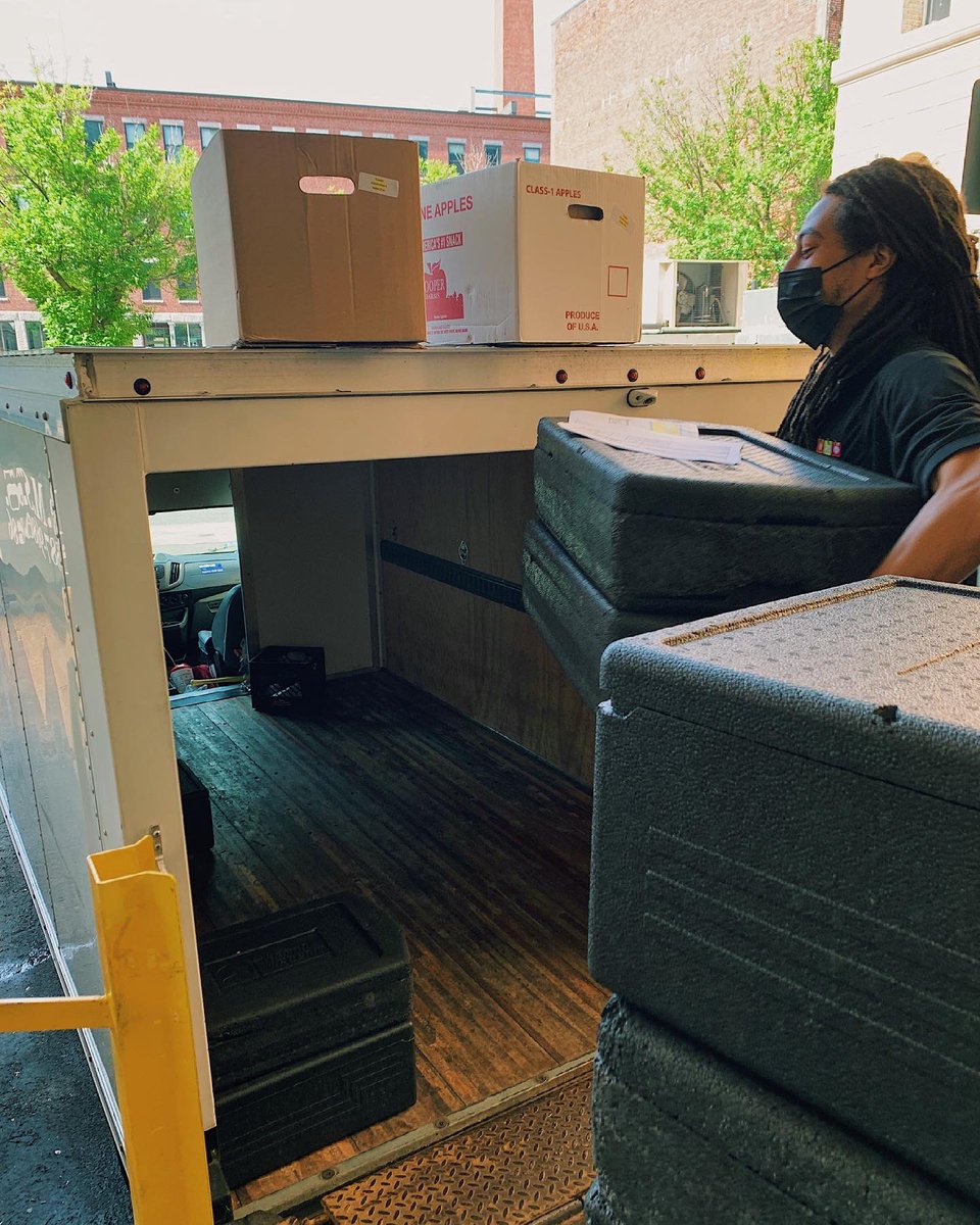 icaterboston's tweet photo. Delivering hundreds of meals to our customers each day isn’t an easy job, but we have friendly and qualified drivers who make it look easy! https://t.co/iqw0GwWnqB
