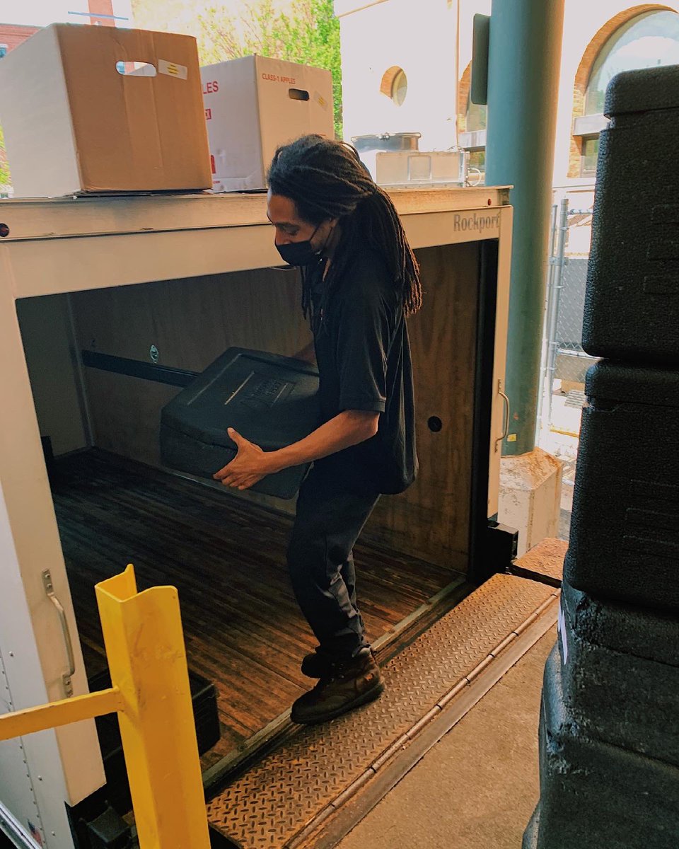 icaterboston's tweet photo. Delivering hundreds of meals to our customers each day isn’t an easy job, but we have friendly and qualified drivers who make it look easy! https://t.co/iqw0GwWnqB