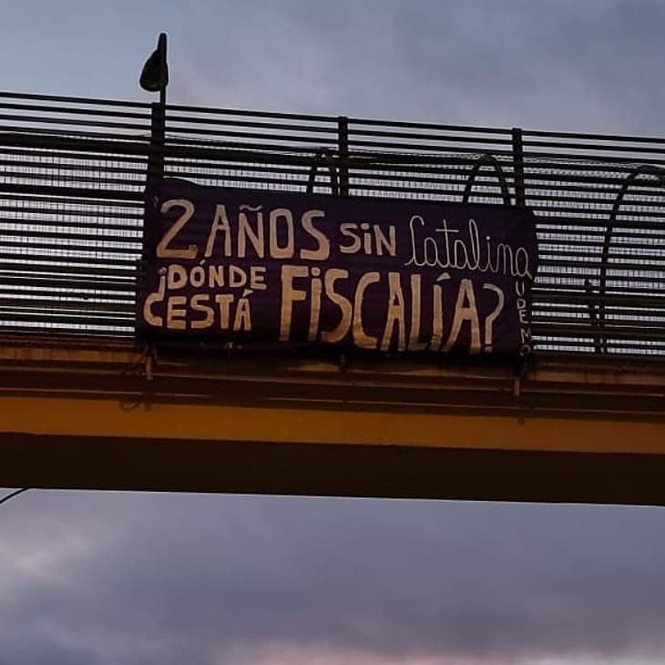 #justiciaparacatalinaalvarez
2 años sin Catalina...¿dónde está Fiscalía?
Nos unimos para visibilizar la desaparición de Catalina Álvarez. Exigimos a las autoridades, al fiscal #renunciacristiangonzalez, a la PDI de Copiapó, que simplemente hagan su trabajo

Vía <a href="/udemahistorico/">UDEMA Histórico</a>