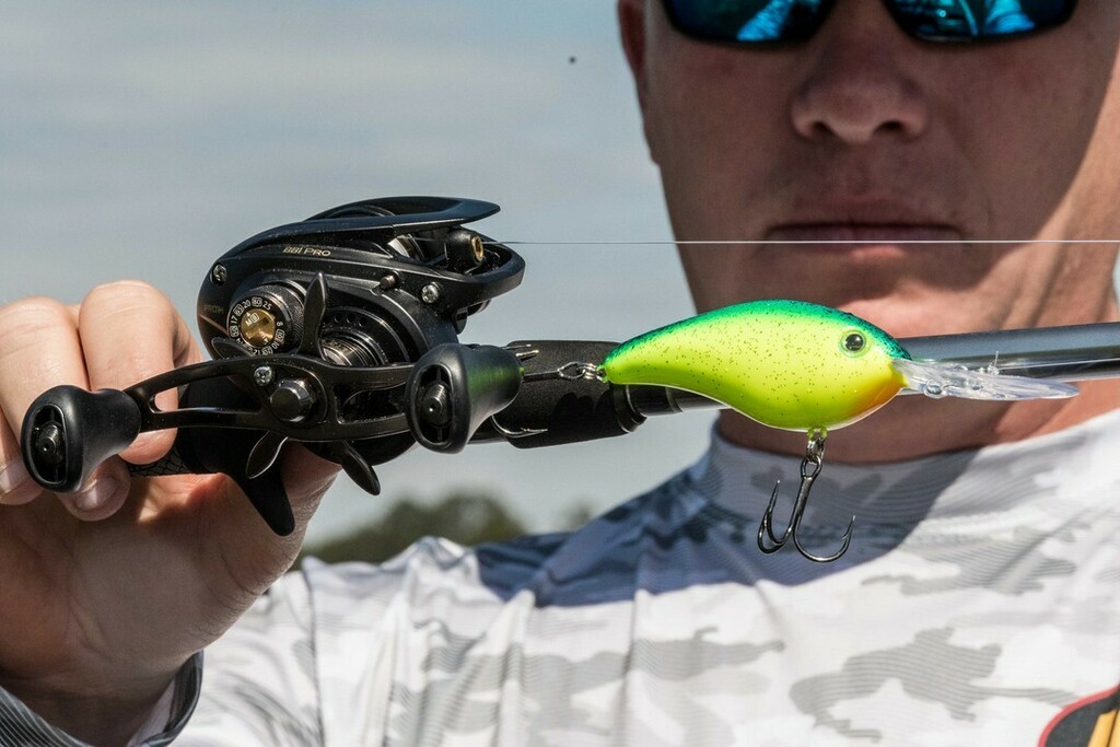 Lew's on X: The BB1 reel has long been a Lew's fan favorite and this year,  we've given a facelift to the classic reel! Check out the NEW BB1 Pro  Baitcast Reel