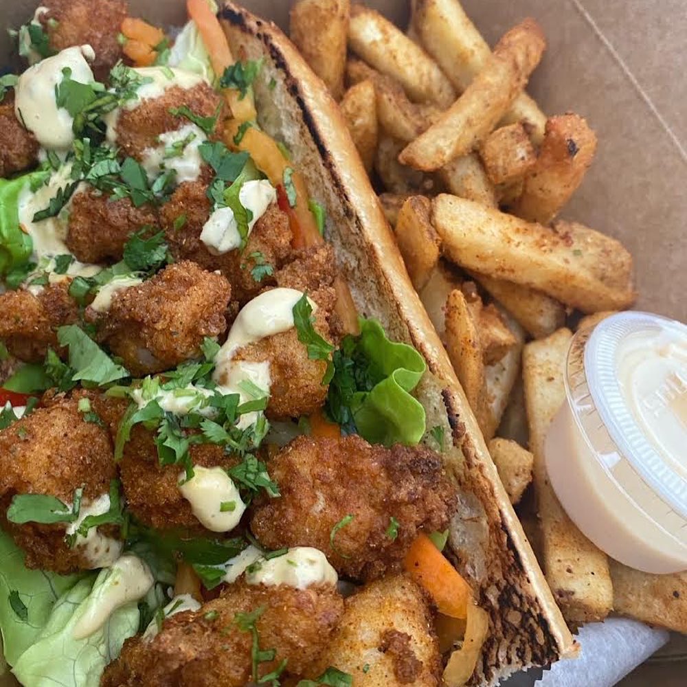 SixPackBrew's tweet photo. Open 4-8pm today with 8 beers on tap and to go! Biergarten, patio and taproom are open!
Tomorrow, Friday 06/25, @trapboxpvd will be joining us for the first time! Catch them here from 4-8!
#6packbrewing #6pack #BristolRI #RIbeer #brewerylife #craftbeer #Biergarten #JoinOurPack https://t.co/nfn4toaX7M