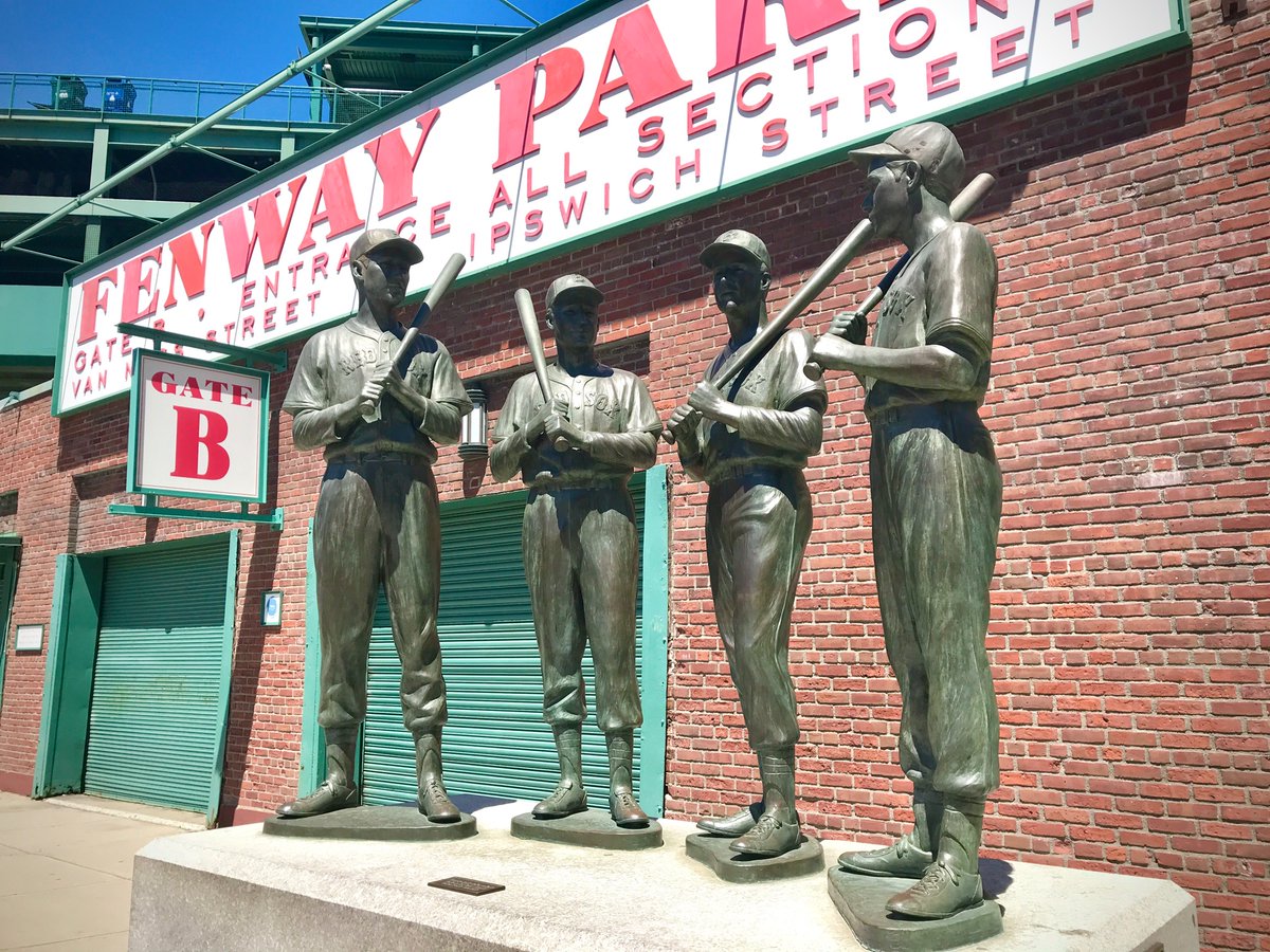 BenKlemme's tweet photo. A perfect day to experience another iconic #Boston landmark—thank you, @fenwaypark, for the introduction! https://t.co/V5bcMgqQ76