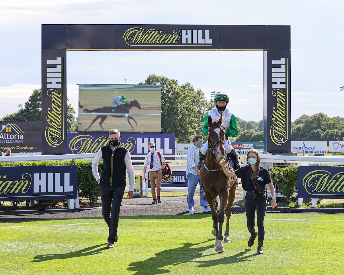 What a great start to our @WilliamHill Northumberland Plate Festival! We've hosted eight great all weather races - including a treble for Paul Hanagan 👏 - and we have even more action to come tomorrow!! Last minute tickets available here 👉 bit.ly/3gRCToK