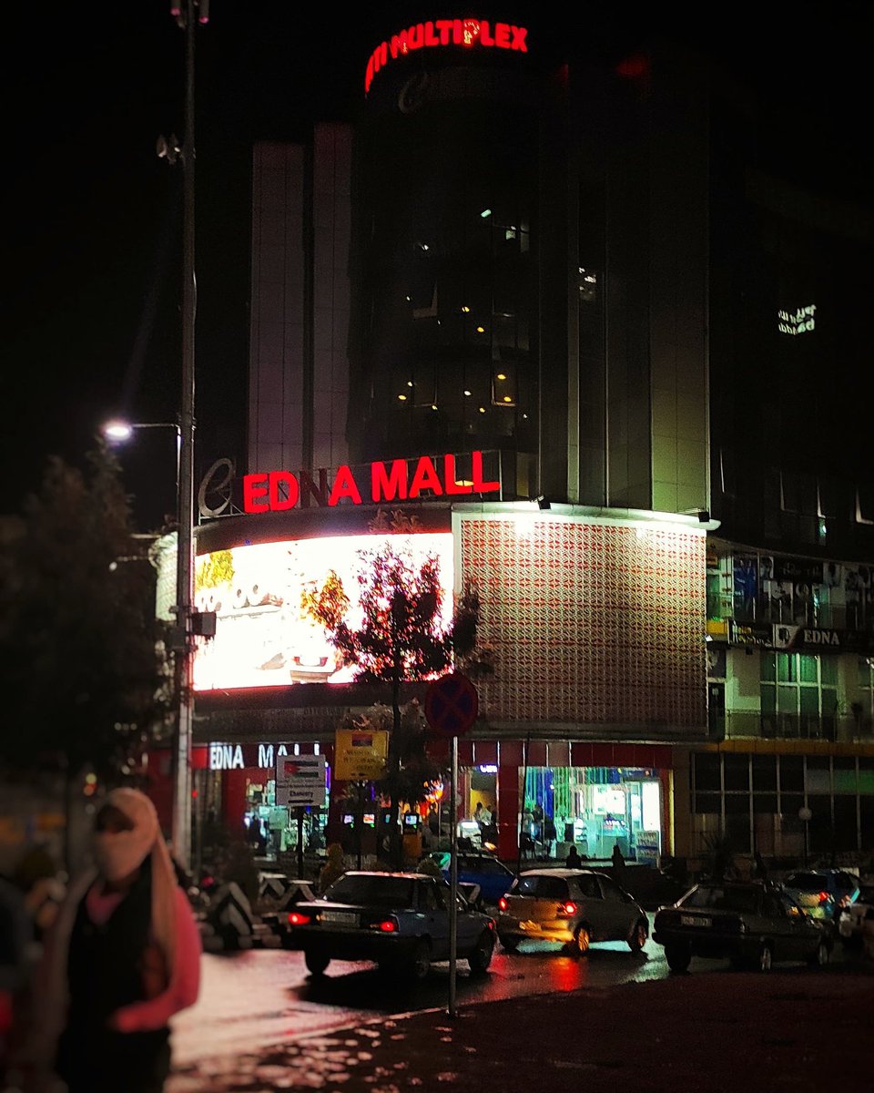 EDA Mall - እዳ ሞል
የዛሬው ግጥምጥሞሽ ይገርማል 😂🙆‍♂😂

የኤድናሞል ባለቤት ተክለብርሀን አምባዬ እዳ ስላለባቸው ኤድናሞል በሀራጅ ጨረታ ሊሸጥ እንደሆነ ከሳምንት በፊት ሰምተናል

እራሳቸው የለጠፉት LED የህንፃ Light እዳ ሞል ብሎ ጉድ ሰራቸው