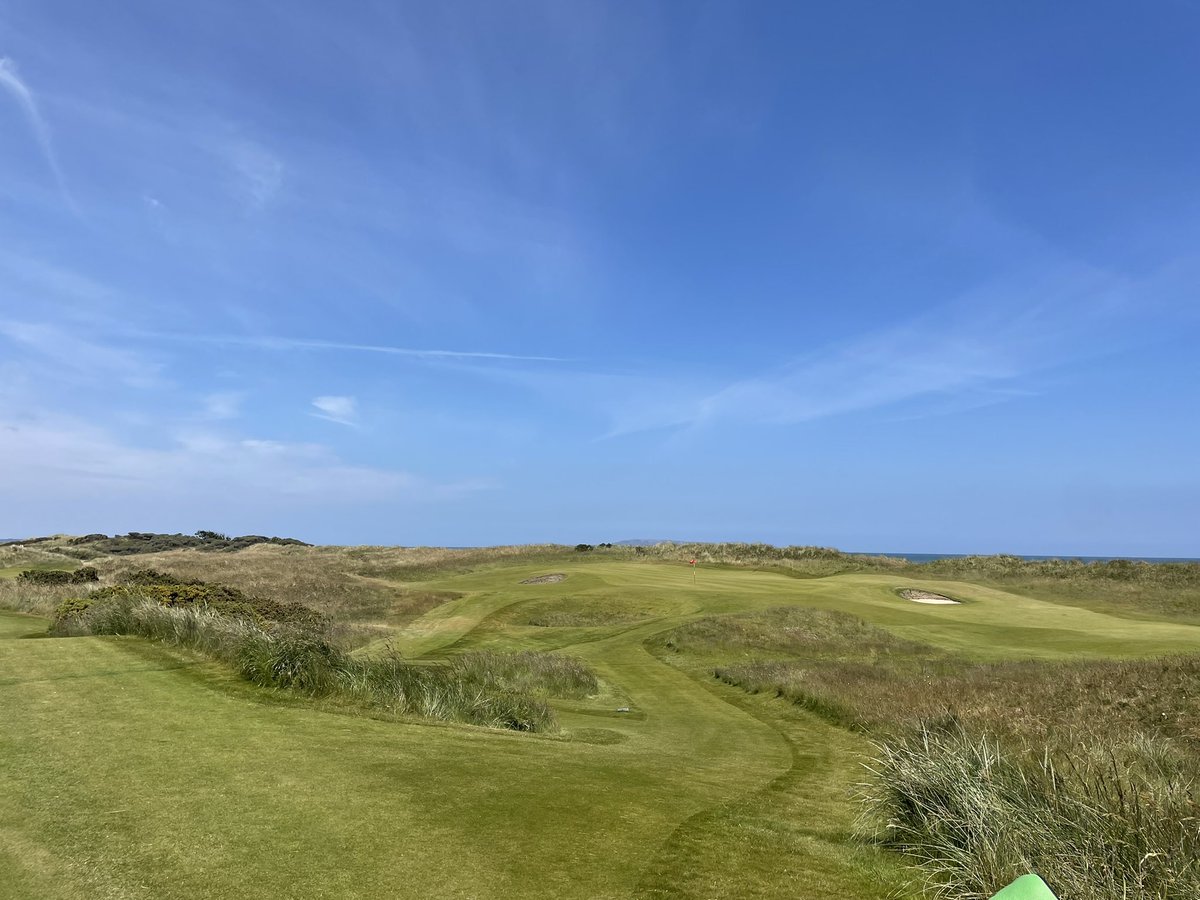 What a course to play for the first time playing links golf!! Course is amazing, what an experience ⛳️<a href="/GrahamGK92/">Graham (Walsh) Gordon</a> <a href="/m_bewley/">Mark Bewley</a>