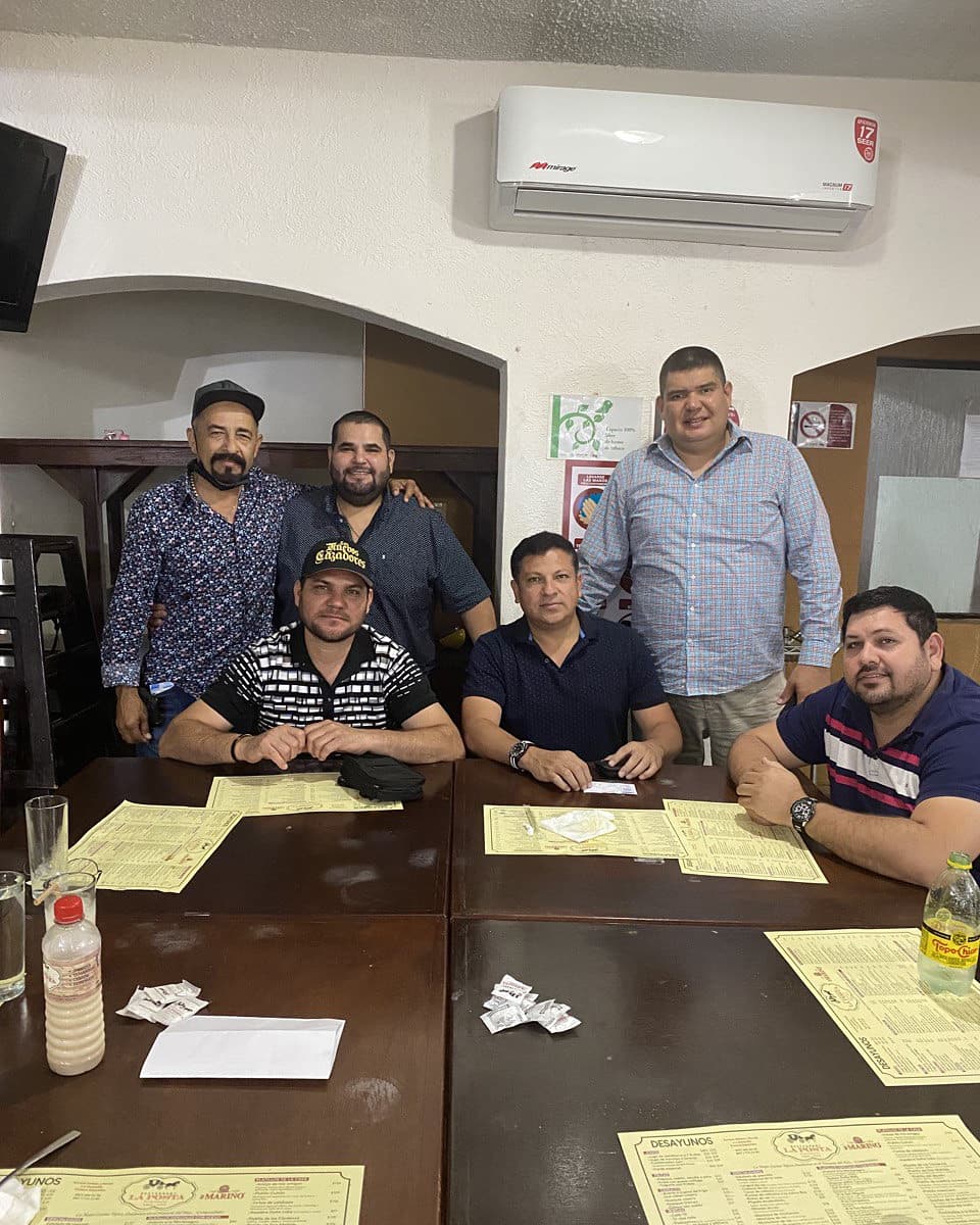 CazadoresNuevos's tweet photo. Buen día, se vienen cosas grandes, estén pendientes en nuestras Redes Sociales.

@LauraToriz @Adixion_Grupera

#LosNuevosCazadores
#cosalarecords
#regionalmexicano
#comohueso
#corridosfregones
#sínaloa https://t.co/3QBKlbgTG5