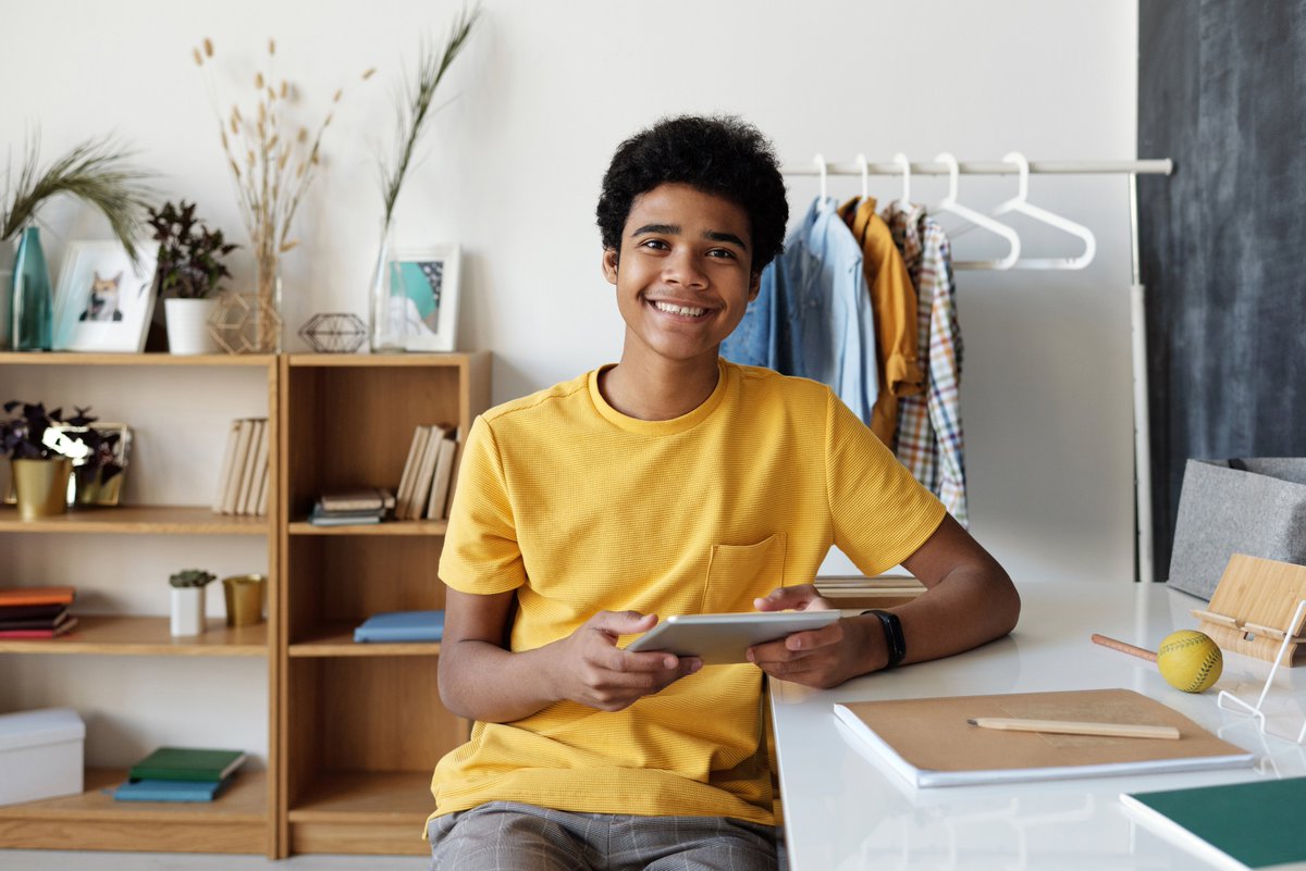 “He’s moved a lot. It’s really tough to move homes frequently at 14 years old. It’s just very different from the kind of life most kids experience. I am glad I can be a constant for him during these times.” 🛡️ #safetynet #iamforthechild #fosterchildren #HelpAFosterChild