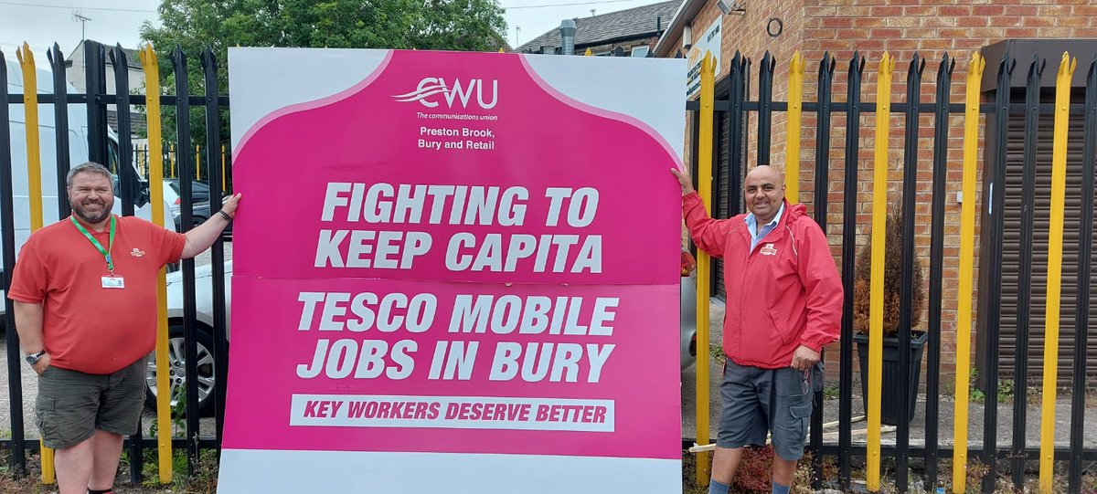 MarkydHolt's tweet image. Myself and @safkhan00 in Bury today standing in solidarity with our @cwupbburyretail the members of NWNo1 Branch stand with you #KeyWorkersDeserveBetter #OneUnion #TheCWU