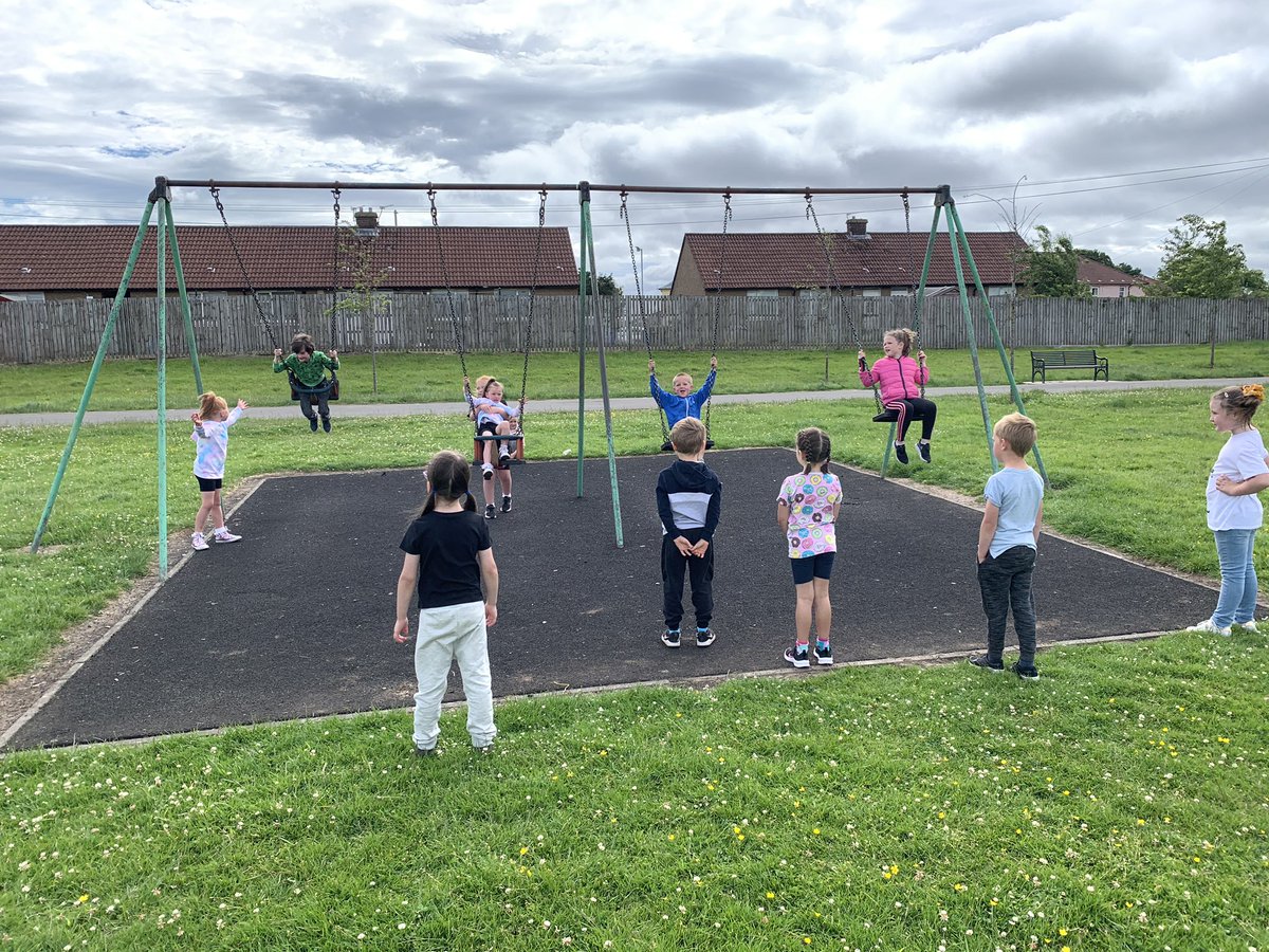 MissForsyth_2CP's tweet photo. We started our day of FUN at the park! We have loved our park adventures this year. ☀️🐝 https://t.co/TawwvoVdTq