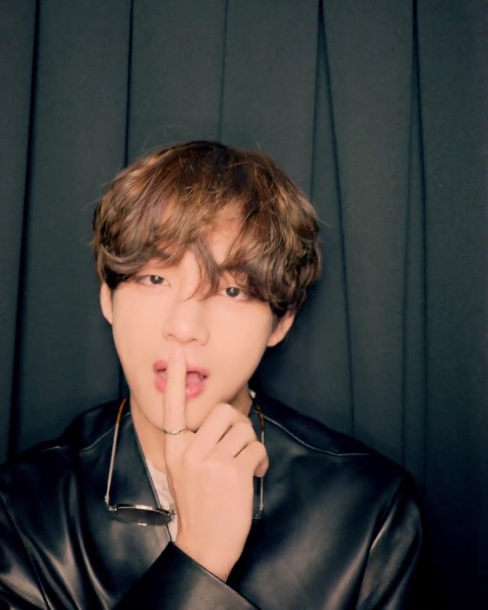 urfavboy95's tweet photo. Hi, good evening
mutualan? rt and like
fambes? dm
#roleplayer #roleplayerindonesia #roleplayerkpop #roleplayertwitter
#rpindonesia #roleplayaccount https://t.co/0iRpfQBDxb