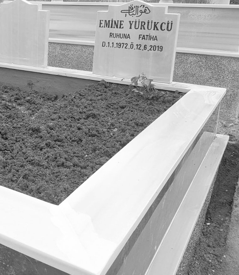 Öğretmen Emine Yürükçü, OHAL komisyonu tarafından vefat ettikten sonra göreve iade edildi. 

Komisyonİade KaçPara