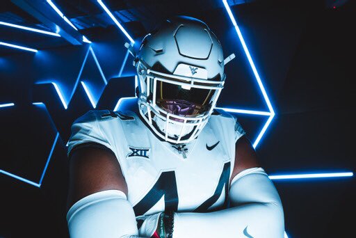 JoelStarlings's tweet photo. WVU was immaculate 🚀🚀 these all whites different⚪️⚪️ @NealBrown_WVU @CoachJaxDL @WVUfootball https://t.co/uihKrONuXb