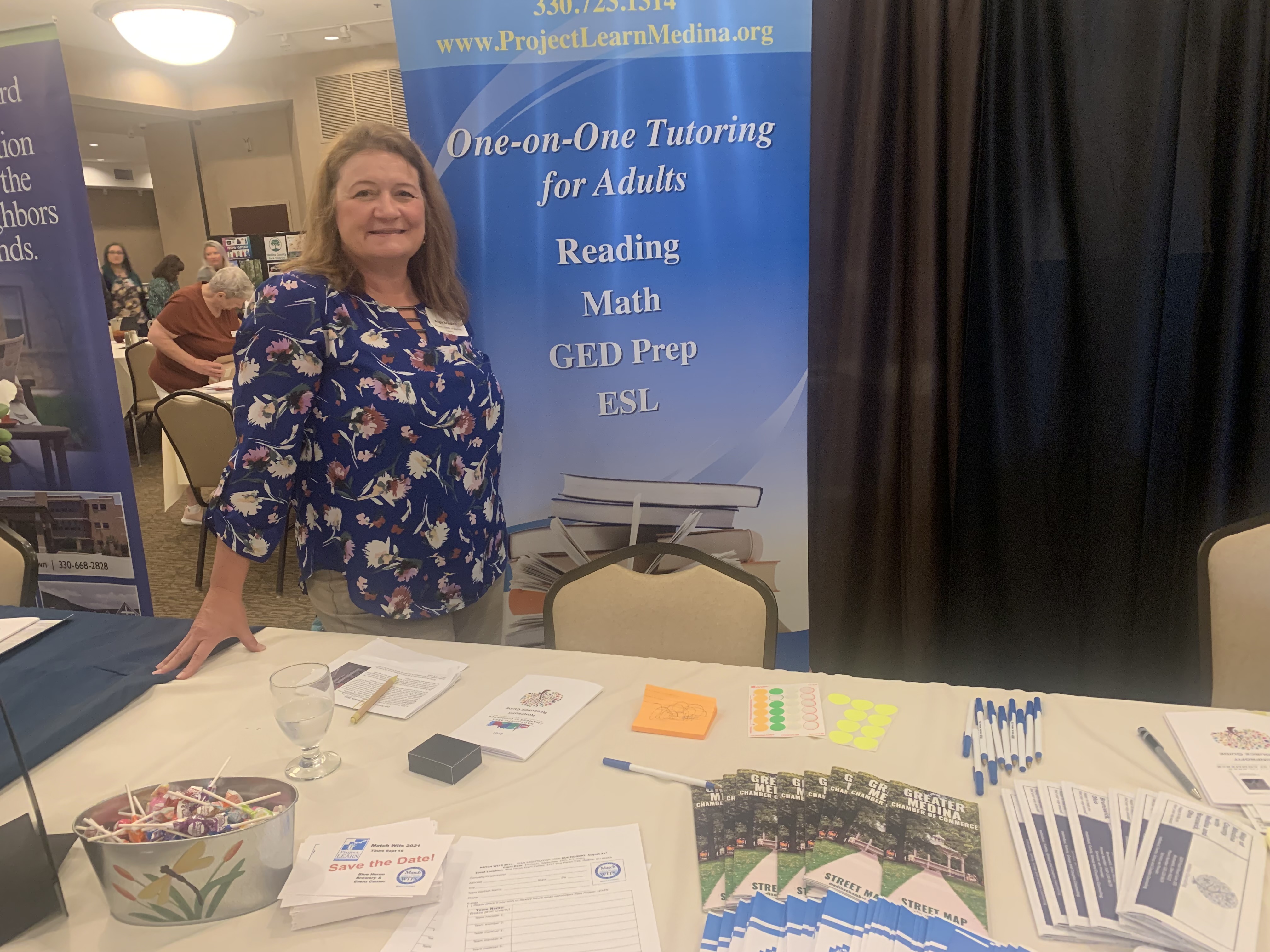 ProjectLEARN Medina on Twitter "PL Executive Director Angie Braidich and BookShelf Stores