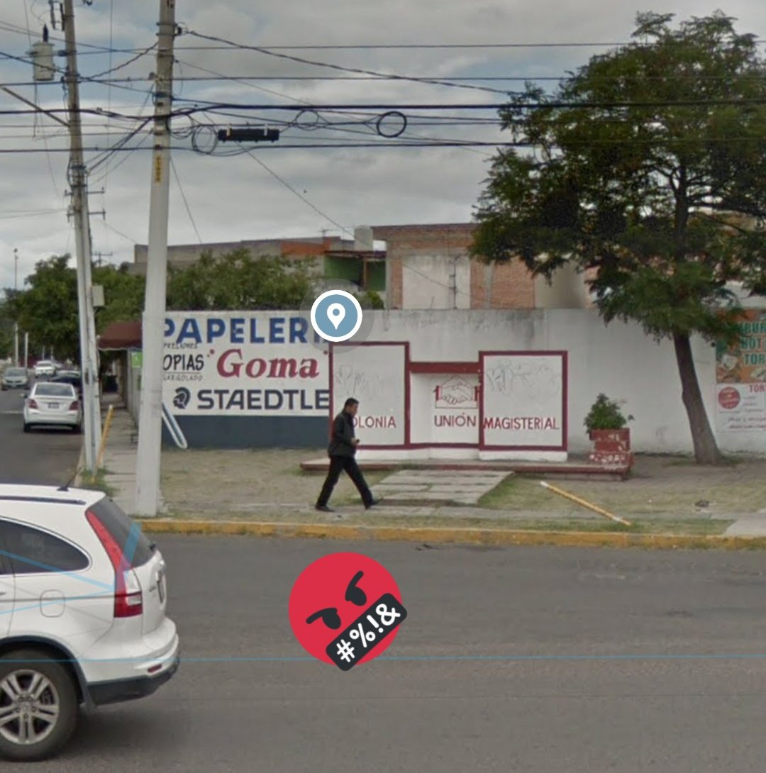 Gibrancovit's tweet photo. @SSPMQueretaro @qromunicipio jóvenes grafiteando sin permiso la barra de la entrada de la colonia magisterial esto sobre prolongación Zaragoza, los vecinos no queremos esos grafitis @malvarezvargas son del café de ahí, así estaba ya lo están rayando todo https://t.co/g5vD8EXJK0