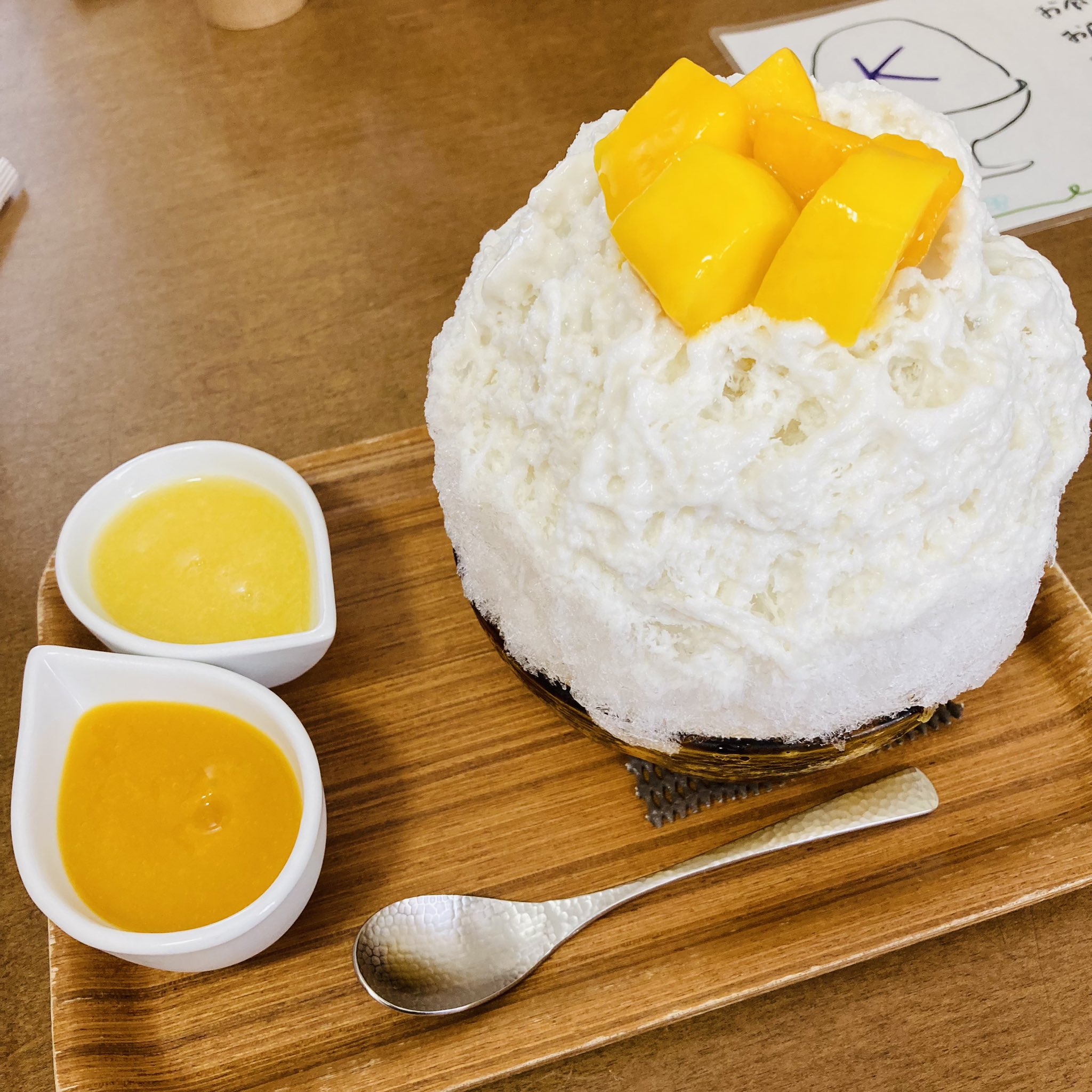 いちごがにがて 埜庵 鵠沼海岸 ココナッツ練乳 1300円 パイン Amp マンゴー Tp マンゴー果肉 埜庵 神奈川 湘南 江ノ島 鵠沼 鵠沼海岸 藤沢 かき氷 氷 氷活 Shavedice 限定 練乳 濃い練乳 Condensedmilk ミルク Milk ココナッツ