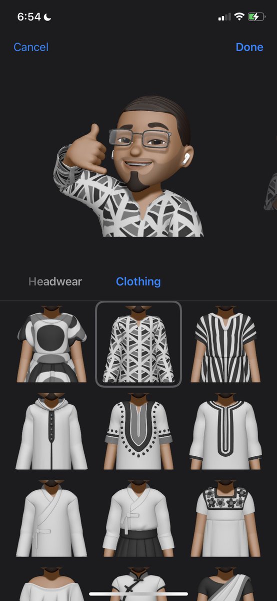Jamaican0071's tweet image. Memoji outfits now on #iOS15DevBeta2