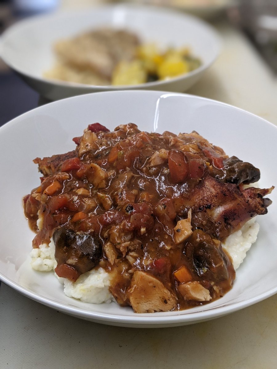 Juniperlicious's tweet image. Got some #BlueRidgeRabbitCompany Rabbit in today and made some #Rabbit #Cacciatore that we served with @Adluh #Grits This stuff is so #delicious @Certified_SC @Discover_SC #RabbitItsWhatsForDinner @Southern_Living @TheLocalPalate @euphoriagreenville @GuysGroceryGame