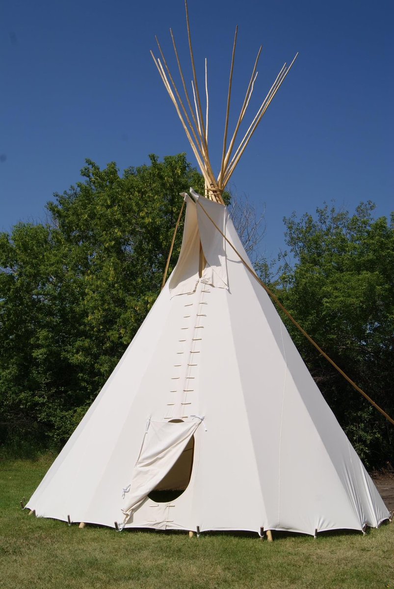 Join us at the Lumsden Museum Site for the raising of the tipi.  Our friends from Kawacatoose First Nation will set up the tipi, drum and dance.

This Saturday, June 26.... 10 am

lots of room for social distancing

#NationalIndigenousPeoplesDay
