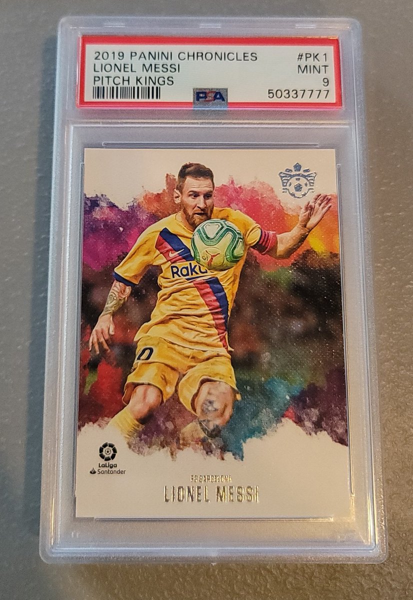 DamianDROB's tweet image. 🚨⚽️ 7th MESSI'S BIRTHDAY GIVEAWAY OF THE DAY ⚽️🚨

To Enter:
1. Like ❤️
2. Follow @damian_rodrigo 🤝
3. Retweet ♻️

Winner will be selected before the end of the day, and will receive this 2019 CHRONICLES PITCH KINGS PSA 9⚽️ 

Good Luck! 

#THEHOBBY #SOCCER #MESSI #MESSI34