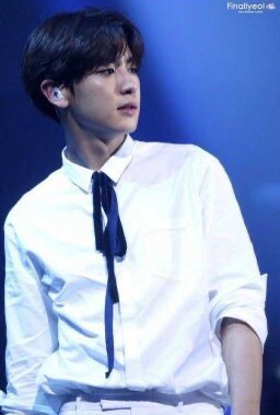 cyhourly's tweet photo. 엑소 찬열  #CHANYEOL #찬열 #チャニョル #灿烈 https://t.co/ra9LXFwuQG