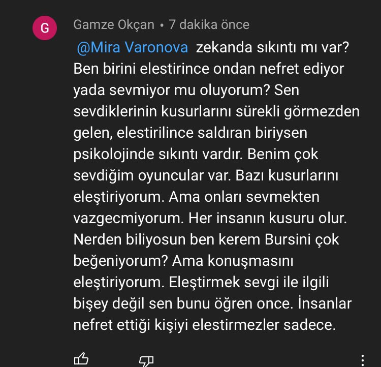 Ailesine Allahtan sabır diliyorum ve cahille sohbeti kesiyorum. 😊😊