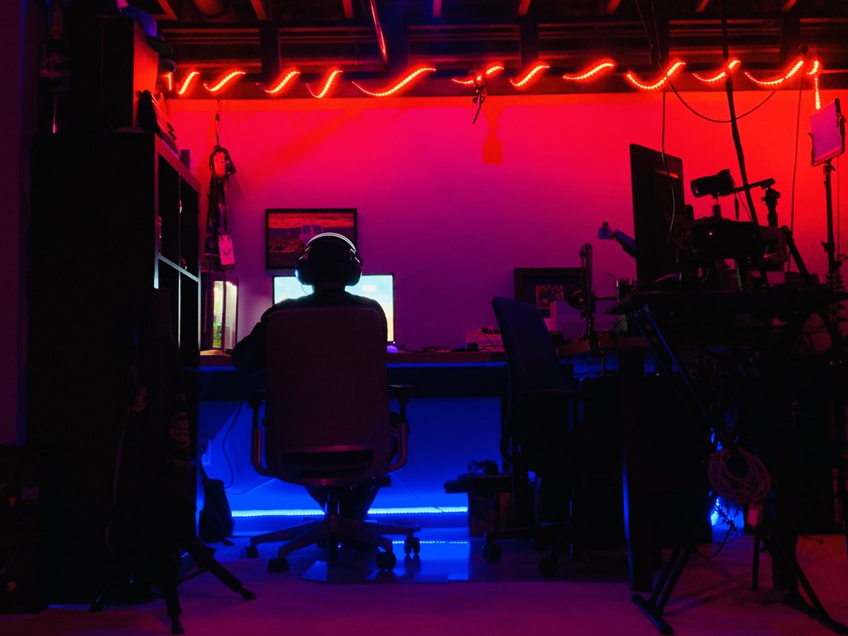 GoJamesbotGo's tweet image. Player 2 has entered the building. He’s about to drop 6 kills in this Valorant game #RLCSX ⁦⁦@iDazerin⁩