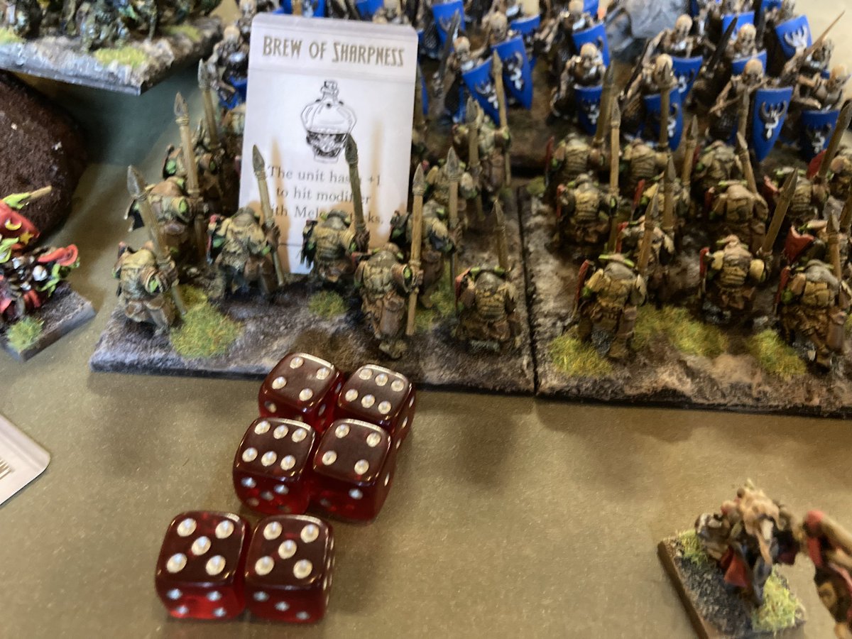 ClashDice's tweet photo. Played a game of #kingsofwar against another human! My goblins got hammered but my Flaggit was my MVP for sure, causing my opponent to roll double 1s for Nerve 3 times in a row and then 1-shotting a necromancer!
#wakefieldwarriors #mantic https://t.co/XjNvuqWTNJ