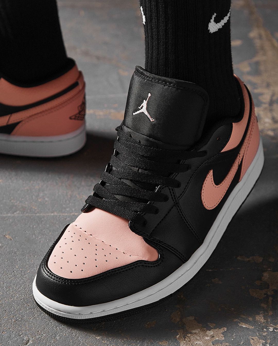 black white arctic orange jordan 1 low