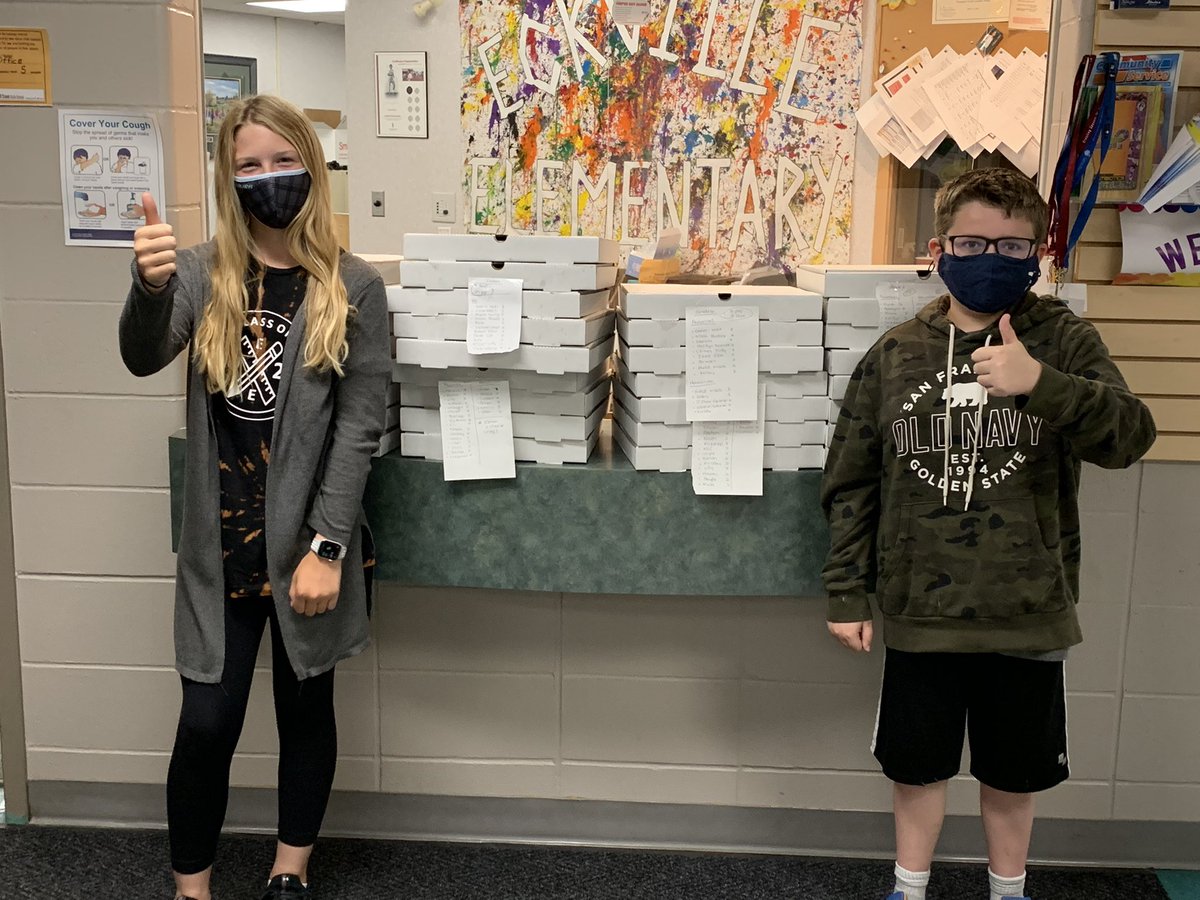 Thanks, Boxcar Grill for the AMAZING pizza lunch today!  Some of the best pizza we’ve ever had😀.