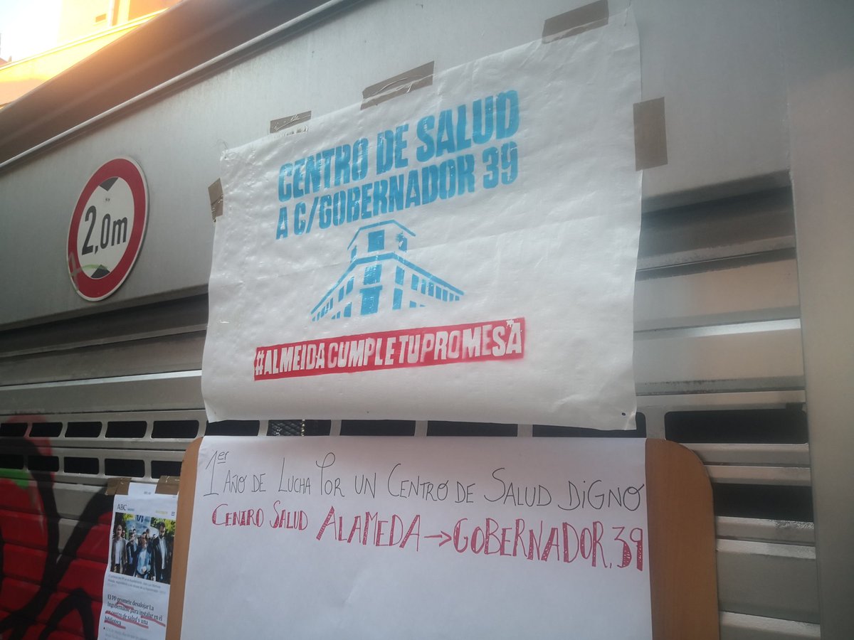 desdelacantera's tweet photo. Las vecinas del distrito de Centro en Madrid Ciudad luchando por un Centro de Salud digno  #AlmeidaCumpleTuPromesa https://t.co/XgBCrcr0IT