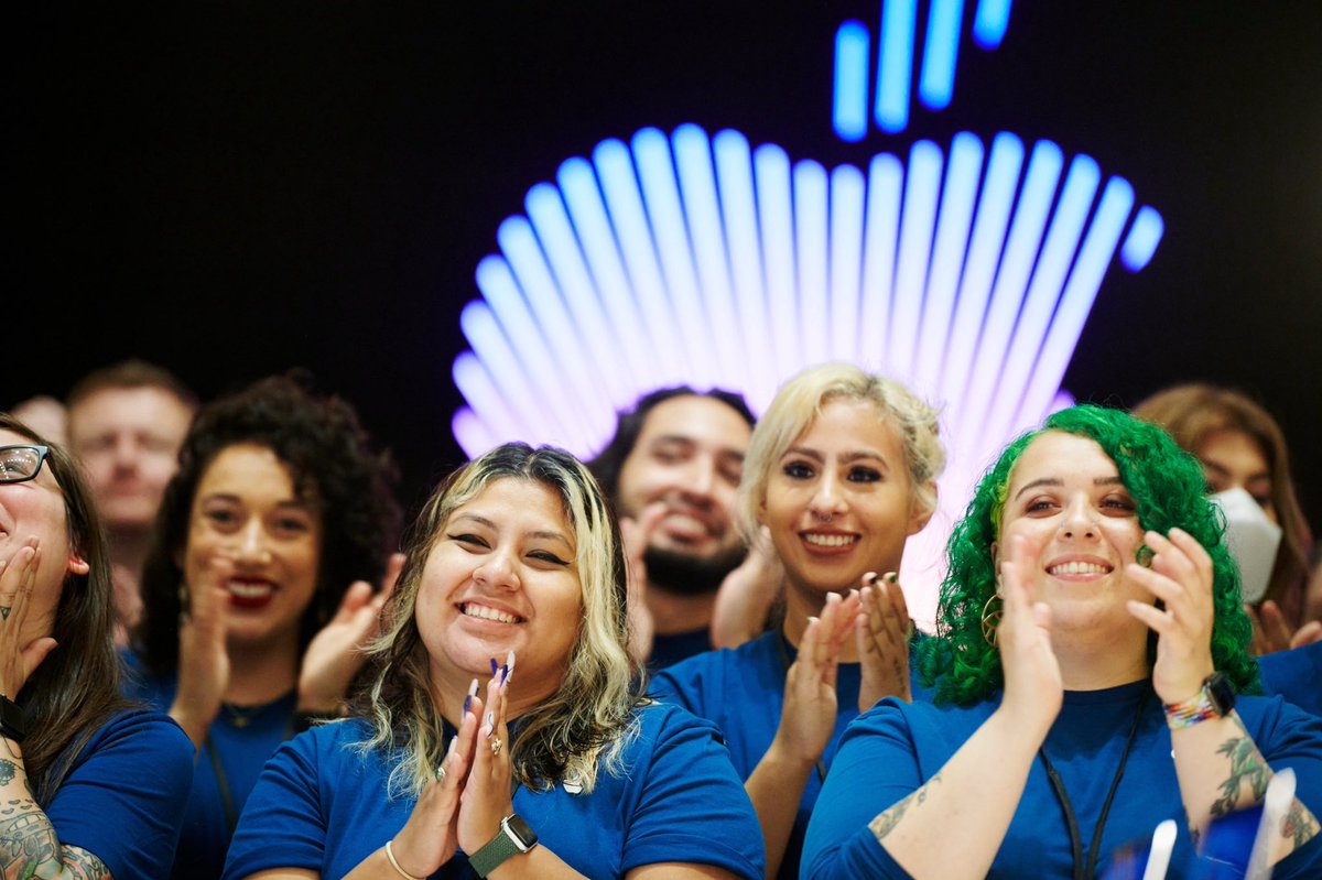 Today we opened the doors to our new store in downtown LA — Apple Tower Theatre. It’s a testament to a city rich in culture and diversity. We’re so excited to be a part of DTLA!