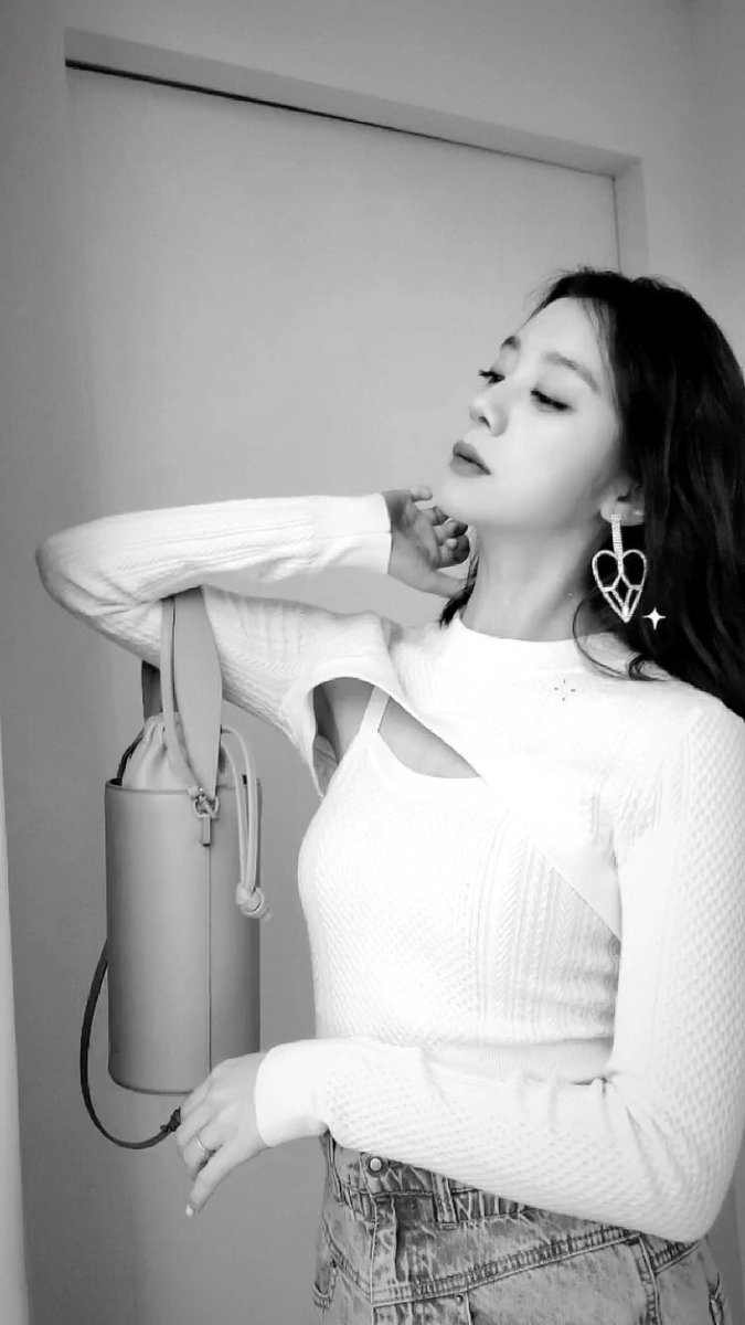 limarchives's tweet image. #HYERIM #우혜림 @WG_Lim