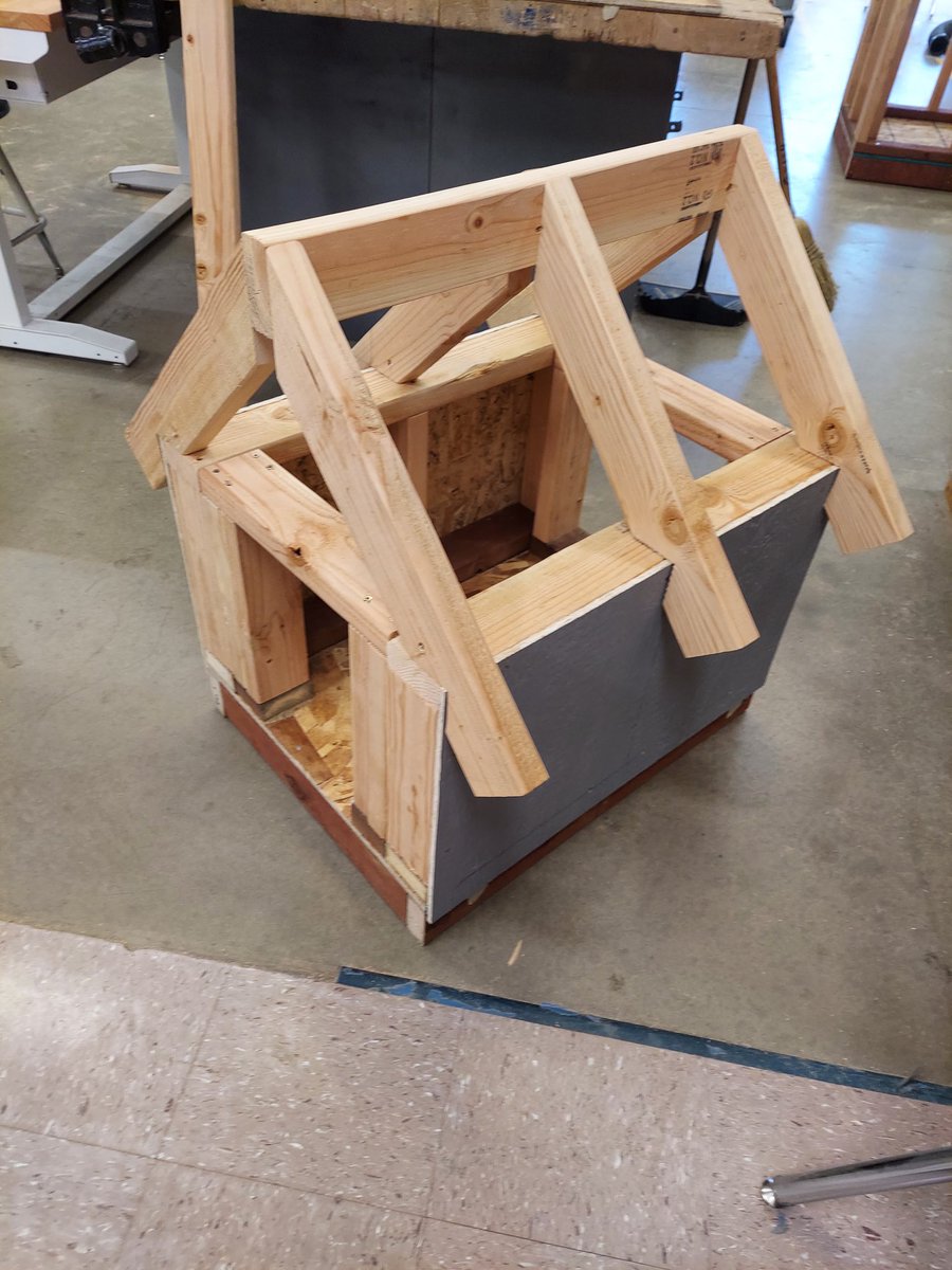 JustHaskel's tweet image. Making progress in the "Geometry in Construction" course.  @Ag_Tech_SHS @shswildcatss