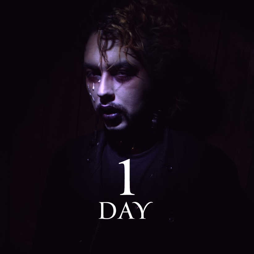 In 2 days we will be performing at Goth Prom, and tomorrow our debut EP drops! 🥀🥀🥀#tsaffire bit.ly/3iM79UK