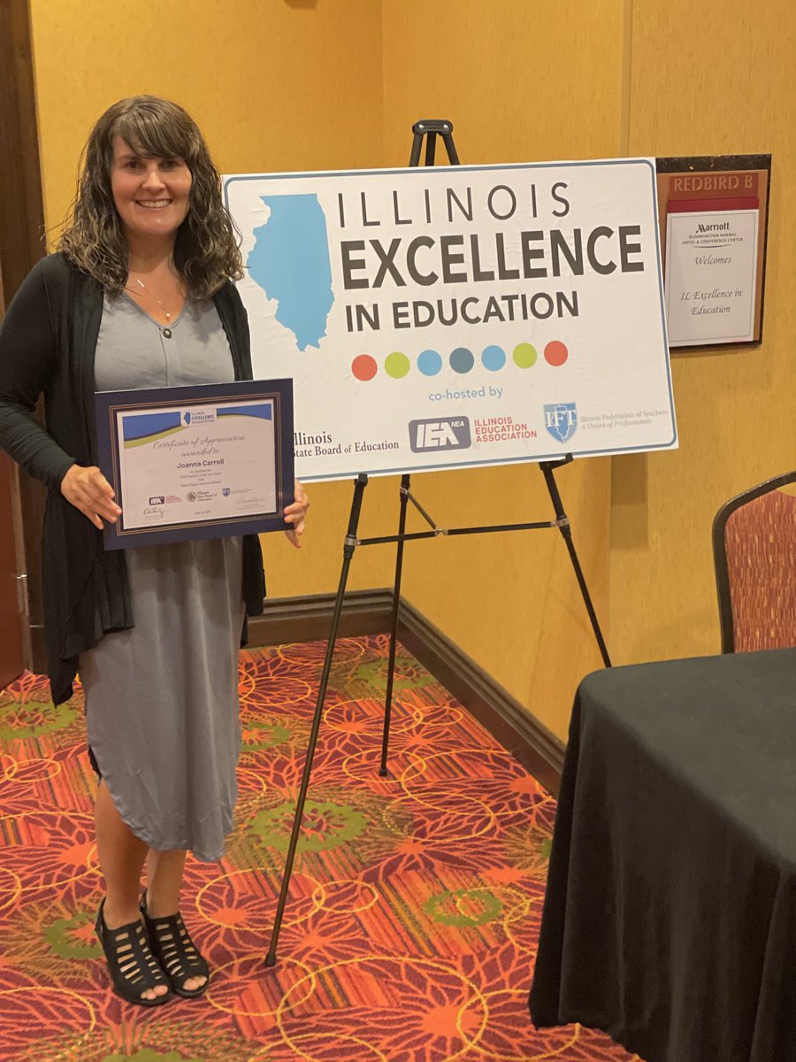 Honored to attend the Illinois Excellence in Education Luncheon today hosted by the Illinois State Board of Education! Thank you <a href="/ideaillinois/">IDEA</a> for the special award! Thank you <a href="/MrsKrolicki/">Anne Krolicki</a>! You are a great friend and mentor! Extra special to attend with my daughter <a href="/bbeyrc/">Abbey</a>