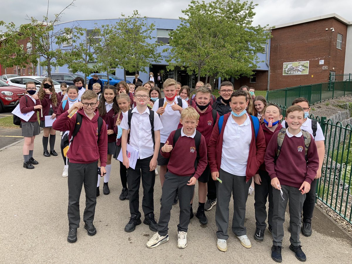 ysgolbroallta's tweet photo. Diolch am y croeso cynnes heddiw! / Thank you for the warm welcome today! @Cwmrhymni #pontiobl6 #yr6transition https://t.co/TyouJQSnb5