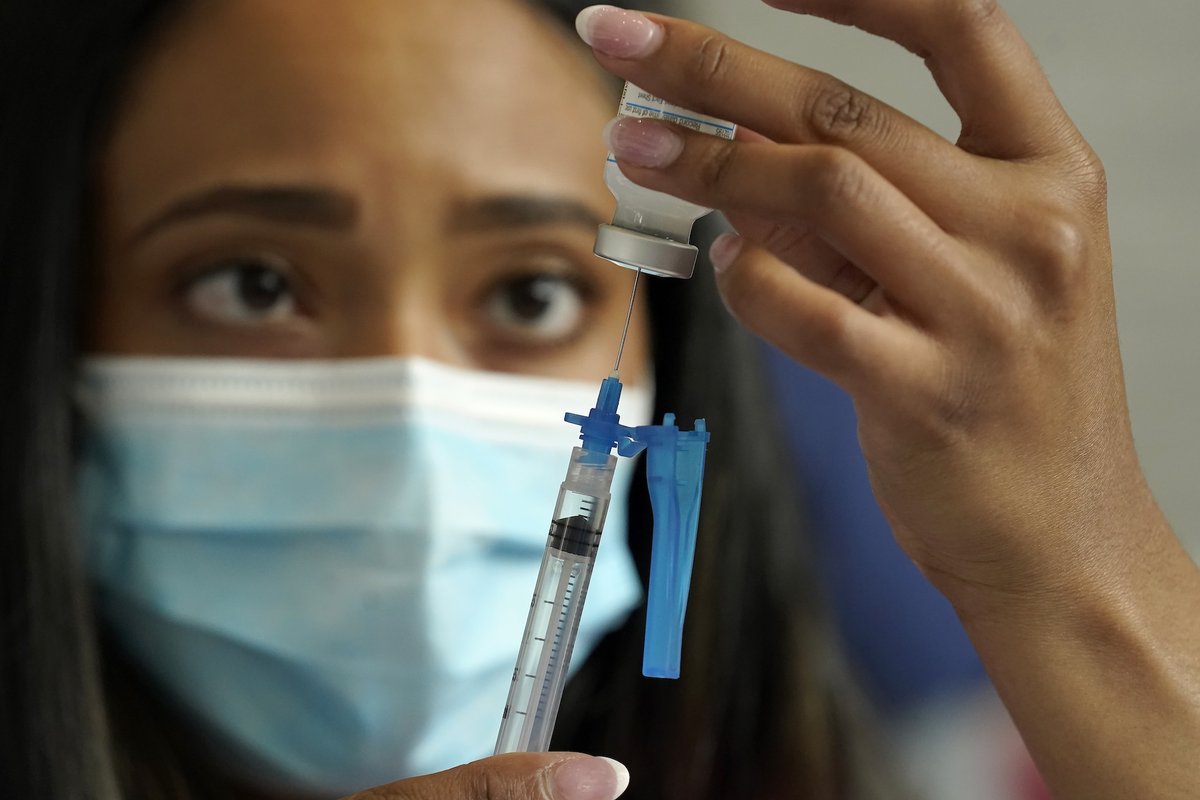 RollingStone's tweet photo. 99.2 percent of all U.S. covid deaths are unvaccinated, new analysis shows https://t.co/qnVSM1xndU https://t.co/tJsviE35sG
