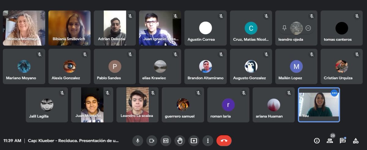 Comenzamos con las capacitaciones laborales sincrónicas dictadas por voluntarios de más de 15 empresas
Estas fotos corresponden a capacitaciones brindadas por las empresas Klueber y Amcor Rigid Plastics (padrinos corporativos)
El tema fue el conocimiento del entorno laboral