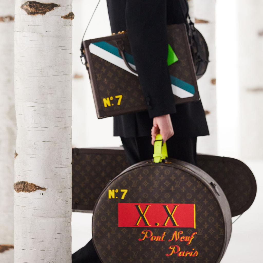 Louis Vuitton on X: #LVMenSS20 A mid-layer featuring a box kite from  #VirgilAbloh's latest collection for #LouisVuitton. Watch now on Twitter  and at   / X